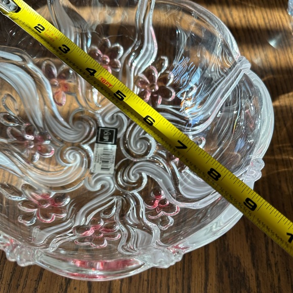 Mikasa  bowl with pink colored flowers - Picture 6 of 6
